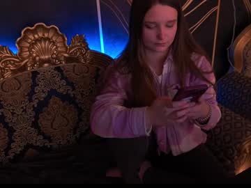 Magicpeachhs Chaturbate stream image from February 02, 2026