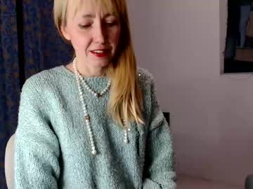 Molliart Chaturbate stream image from February 02, 2026