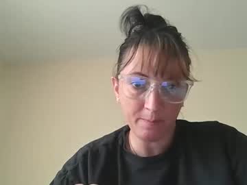 Pennypettyworth Chaturbate stream image from February 02, 2026