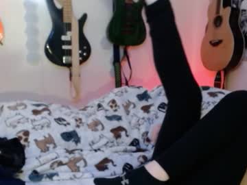 Xxwhitefoxx Chaturbate stream image from February 03, 2026