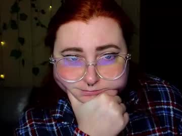 Alicia_Side_Red Chaturbate stream image from February 03, 2026