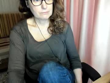Lauraoven1 Chaturbate stream image from February 03, 2026