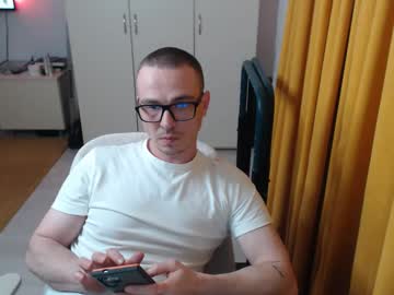 Doggy222 Chaturbate stream image from February 03, 2026