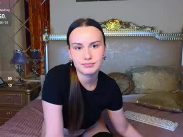 Kellycartie Chaturbate stream image from February 03, 2026
