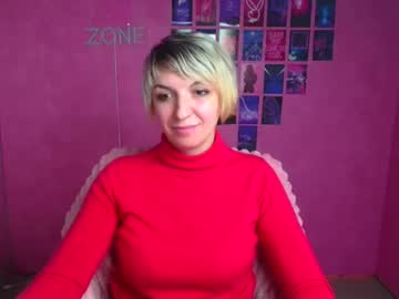 Mishelle_Blondie Chaturbate stream image from February 03, 2026