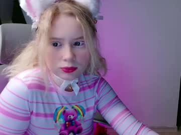 Lunaluvmi Chaturbate stream image from February 03, 2026
