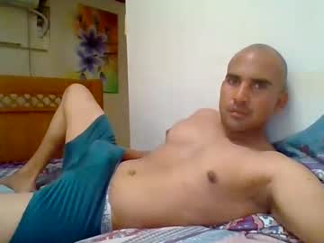 Moreno19892 Chaturbate stream image from February 03, 2026
