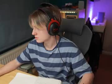Alexycutie Chaturbate stream image from February 03, 2026