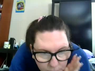 Fuzzypeaches87 Chaturbate stream image from February 03, 2026