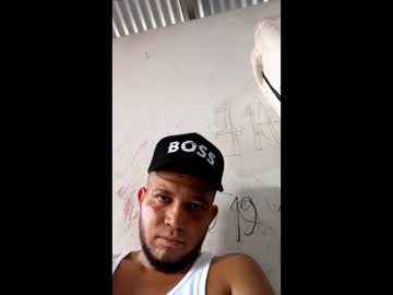 Monosqui13 Chaturbate stream image from February 03, 2026