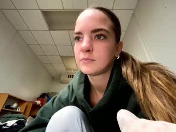 Oliviaraeee Chaturbate stream image from February 03, 2026
