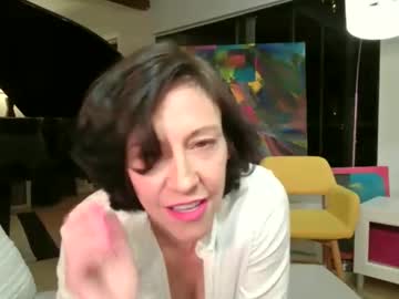 Helloimjenny Chaturbate stream image from February 04, 2026