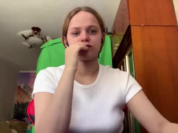 Linettehnatow Chaturbate stream image from February 04, 2026