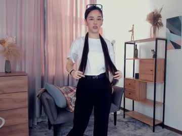 Lola_Weis Chaturbate stream image from February 04, 2026