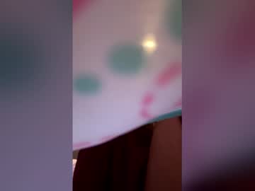 Misslunaluvv Chaturbate stream image from February 04, 2026