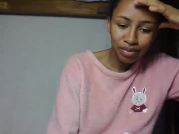 Larah98 Chaturbate stream image from February 04, 2026