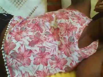 Mammaplay Chaturbate stream image from February 04, 2026
