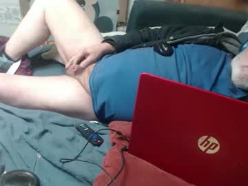 Doouugcumming Chaturbate stream image from February 04, 2026