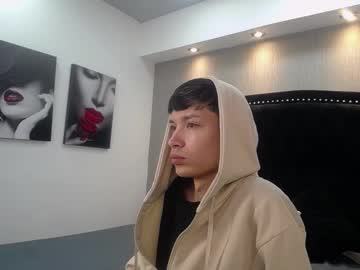 Skinny_Office Chaturbate stream image from February 04, 2026