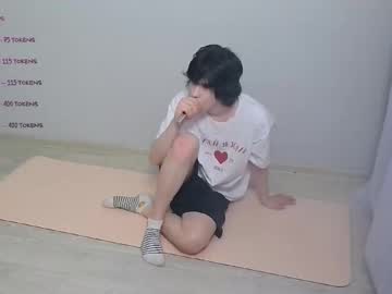 Leonkissboy Chaturbate stream image from February 04, 2026