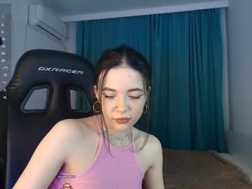Maylilly Chaturbate stream image from February 04, 2026