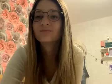 Lavoniahalf Chaturbate stream image from February 04, 2026
