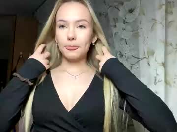 Violashy Chaturbate stream image from February 04, 2026