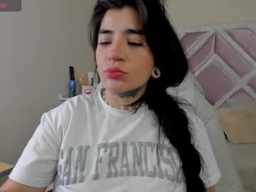 Emilayton_ Chaturbate stream image from February 04, 2026
