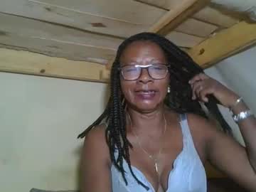 Paulinee93 Chaturbate stream image from February 04, 2026
