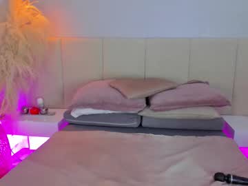 Sofia_Pamela Chaturbate stream image from February 04, 2026
