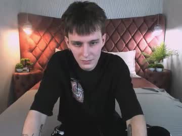 Dearboyy_ Chaturbate stream image from February 04, 2026
