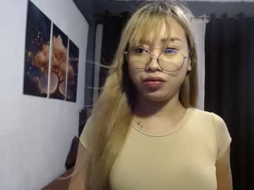 Cummloverxx Chaturbate stream image from February 04, 2026