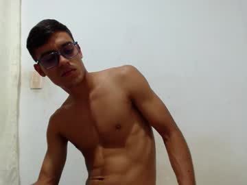 Lion_Grr Chaturbate stream image from February 05, 2026