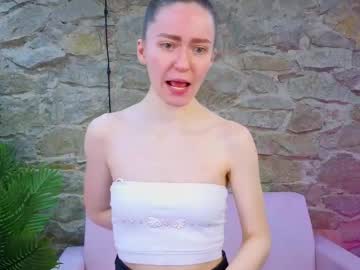 Yourcutefoxy Chaturbate stream image from February 05, 2026