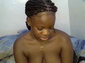 Ollleina Chaturbate stream image from February 05, 2026