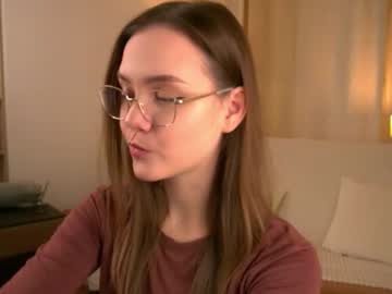 Sara_Whooops Chaturbate stream image from February 05, 2026