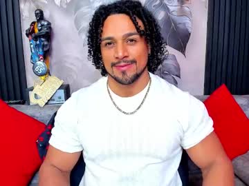Mike_Estevess Chaturbate stream image from February 05, 2026