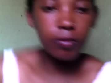 Sandrine718 Chaturbate stream image from February 05, 2026