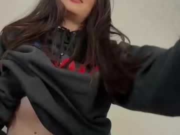 Alisaacoy Chaturbate stream image from February 05, 2026