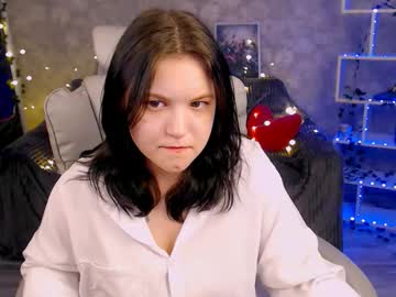 Lilymillerr Chaturbate stream image from February 05, 2026