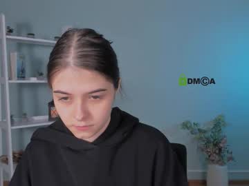 Molly_Hollow Chaturbate stream image from February 05, 2026