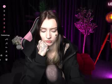 Trix_Void Chaturbate stream image from February 05, 2026