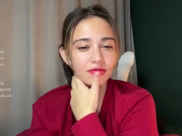 Hannahinto Chaturbate stream image from February 05, 2026