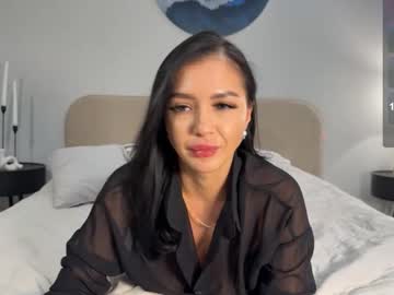 Medinacb Chaturbate stream image from February 05, 2026