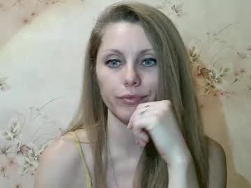 Roxyfox18x01 Chaturbate stream image from February 05, 2026