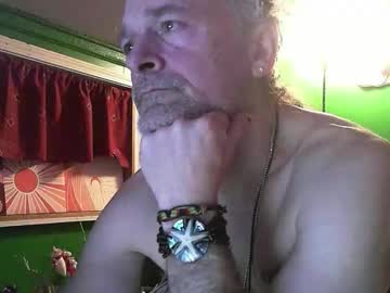 Hippiedad333 Chaturbate stream image from February 06, 2026
