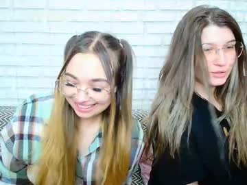 Jullymood Chaturbate stream image from February 06, 2026