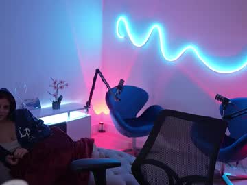 Lilbeccaxo Chaturbate stream image from February 06, 2026