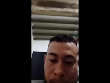 Papi32403 Chaturbate stream image from February 06, 2026
