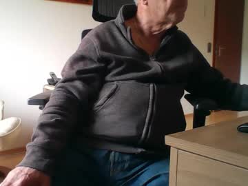 Camcologne Chaturbate stream image from February 06, 2026